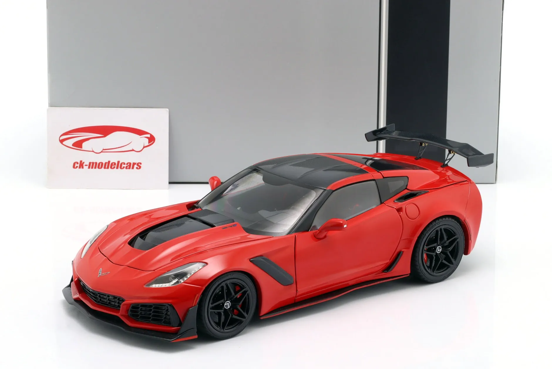 Chevrolet Corvette C7 ZR1 Baujahr 2019 rot 1:18 Ixo