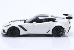 Chevrolet Corvette C7 ZR1 Baujahr 2019 arktik weiß 1:18 AUTOart