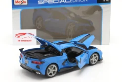 Chevrolet Corvette Stingray Coupe Baujahr 2020 blau / schwarz 1:18 Maisto