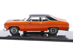 Chevrolet Nova SS Baujahr 1971 orange / schwarz 1:43 Ixo