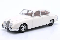 Daimler 250 V8 LHD Baujahr 1962 weiß 1:18 KK-Scale
