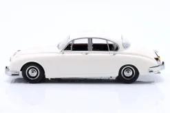 Daimler 250 V8 RHD Baujahr 1962 weiß 1:18 KK-Scale