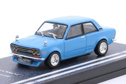 Datsun 510 hellblau 1:64 Tarmac Works