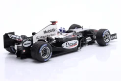 David Coulthard McLaren MP4/19 #5 Formel 1 2004 1:18 Minichamps