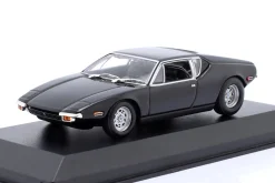 De Tomaso Pantera Baujahr 1974 schwarz 1:43 Minichamps
