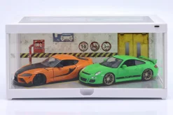 Diorama Einzelvitrine weiß mit LED-Beleuchtung f. Maßstab 1:18 / 1:24 Triple9