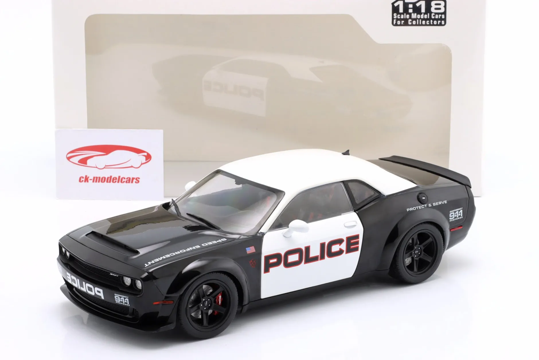 Dodge Challenger Demon Highway Police Baujahr 2023 schwarz / weiß 1:18 Solido