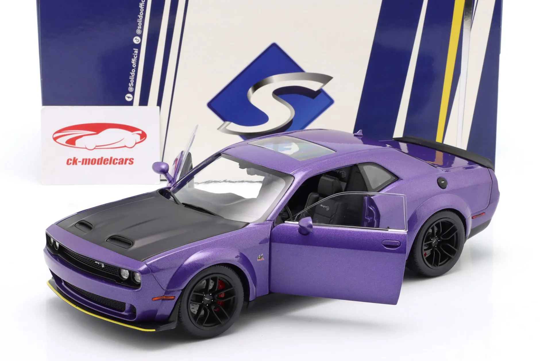 Dodge Challenger SRT Hellcat Widebody 2023 lila 1:18 Solido