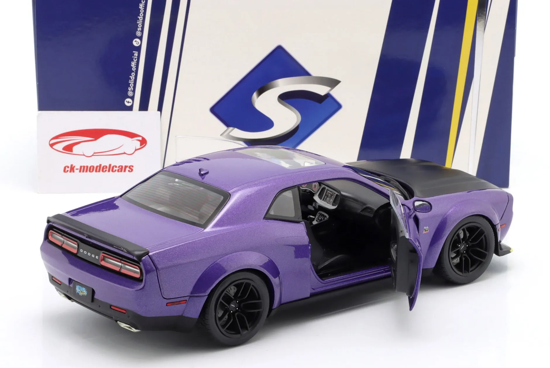 Dodge Challenger SRT Hellcat Widebody 2023 lila 1:18 Solido