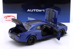Dodge Challenger SRT Superstock Baujahr 2023 blau metallic 1:18 AUTOart