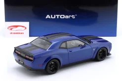 Dodge Challenger SRT Superstock Baujahr 2023 blau metallic 1:18 AUTOart