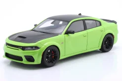 Dodge Charger Scat Pack Widebody grün / schwarz 1:18 AUTOart