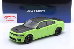 Dodge Charger Scat Pack Widebody grün / schwarz 1:18 AUTOart