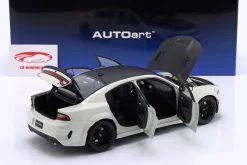 Dodge Charger SRT Hellcat Redeye Jailbreak weiß 1:18 AUTOart