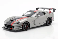 Dodge Viper ACR Baujahr 2017 billet silber metallic / schwarz / rot 1:18 AUTOart
