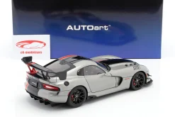 Dodge Viper ACR Baujahr 2017 billet silber metallic / schwarz / rot 1:18 AUTOart