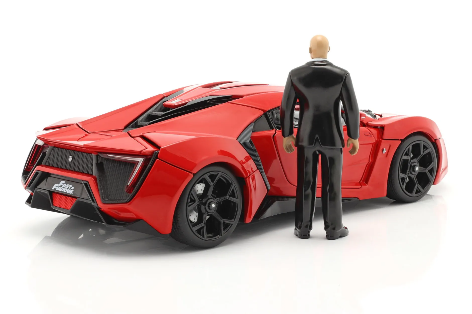 Dom's Lykan Hypersport 2014 Fast & Furious 7 (2015) mit Figur 1:18 Jada Toys