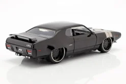 Dom's Plymouth GTX Fast and Furious 8 2017 schwarz 1:24 Jada Toys