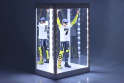 Einzelvitrine mit LED-Beleuchtung und Spiegel für Figuren Maßstab 1:6 weiß Triple9
