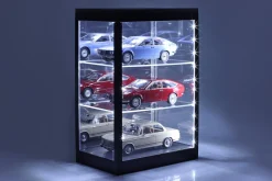 Einzelvitrine mit LED-Beleuchtung und Spiegel für Maßstab 1:18, 1:24, 1:43 schwarz Triple9