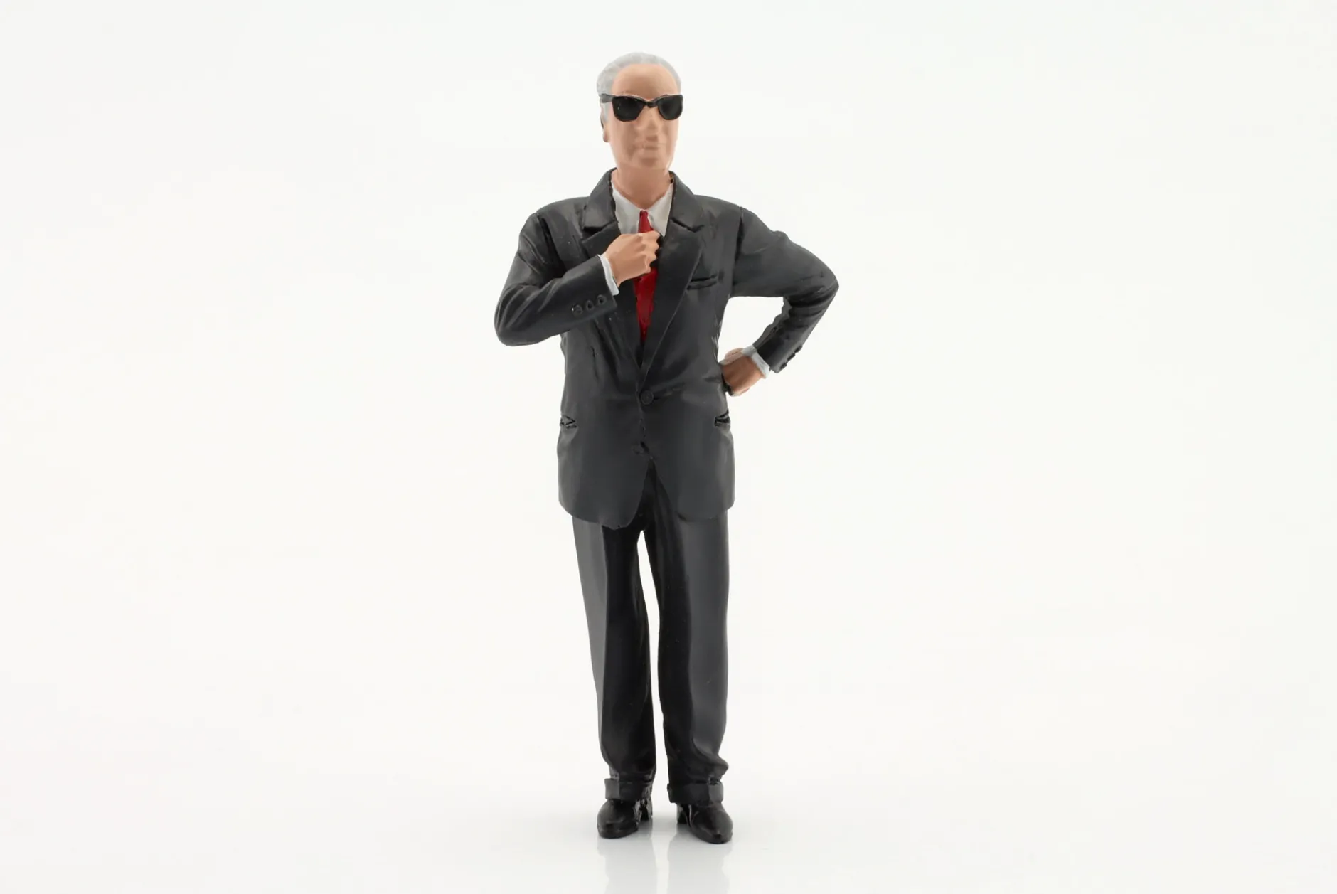 Enzo alt Figur 1:18 KK-Scale