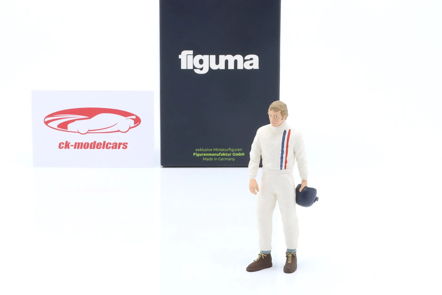 70er Jahre Rennfahrerfigur mit Helm in der Hand 1:18 FigurenManufaktur