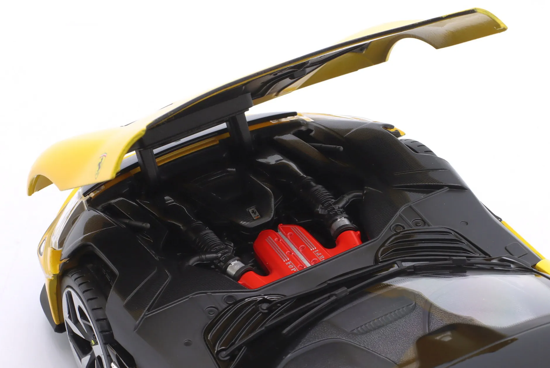 Ferrari 12Cilindri Baujahr 2024 Modena gelb 1:18 Polistil