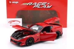Ferrari 812 Competizione Baujahr 2021 rot 1:18 Bburago