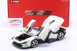 Ferrari Daytona SP3 Closed Top 2022 weiß 1:18 Bburago Signature