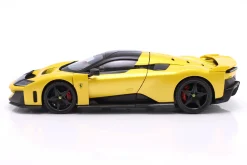 Ferrari F80 Baujahr 2024 tristrato gelb 1:18 Bburago Signature