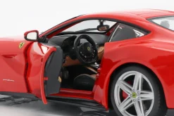 Ferrari F12 Berlinetta rot 1:24 Bburago