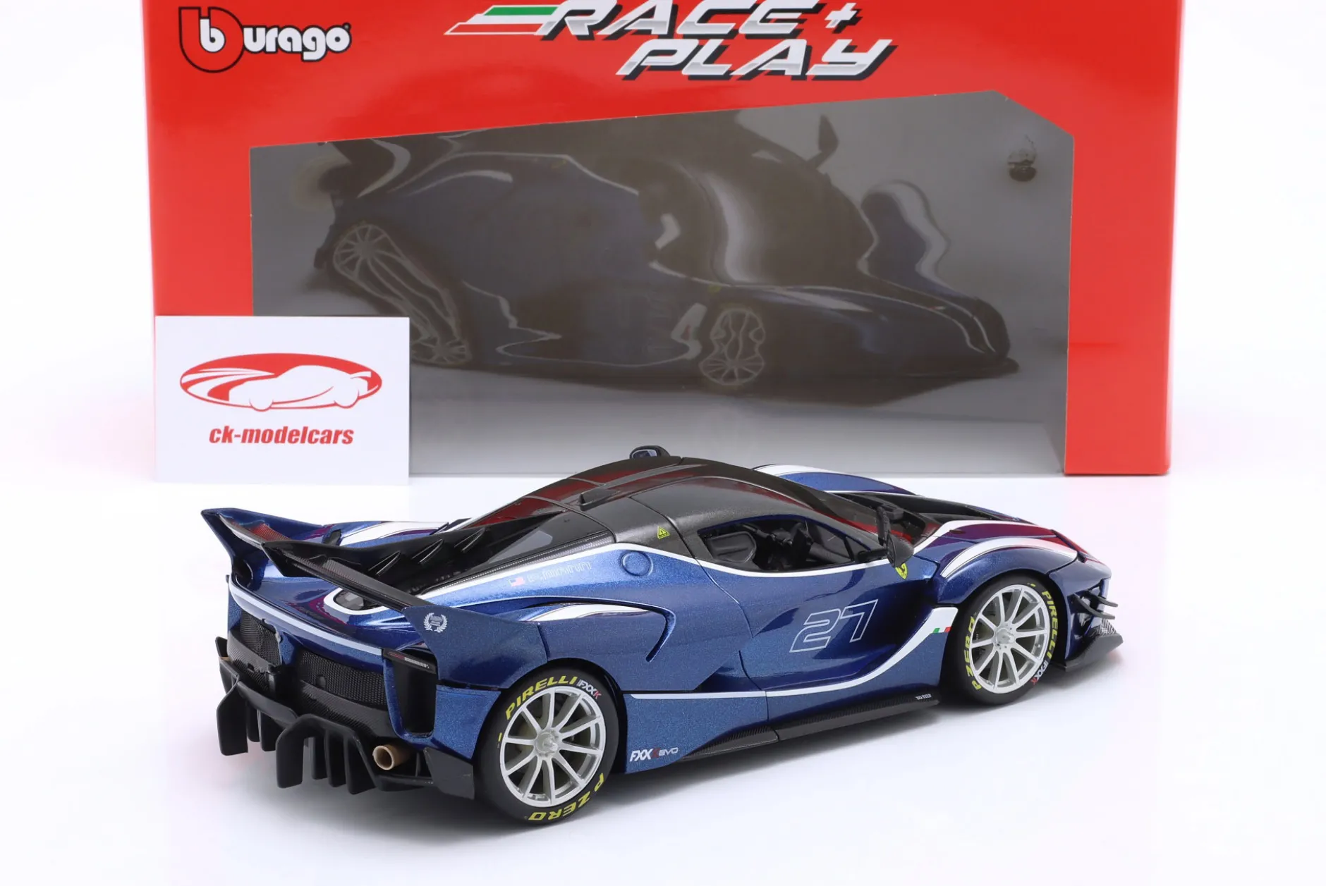 Ferrari FXX-K Evo 2017 Peter Mann #27 Tour de France blau 1:18 Bburago