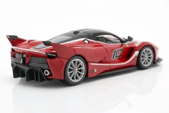Ferrari FXX-K #10 rot 1:24 Bburago