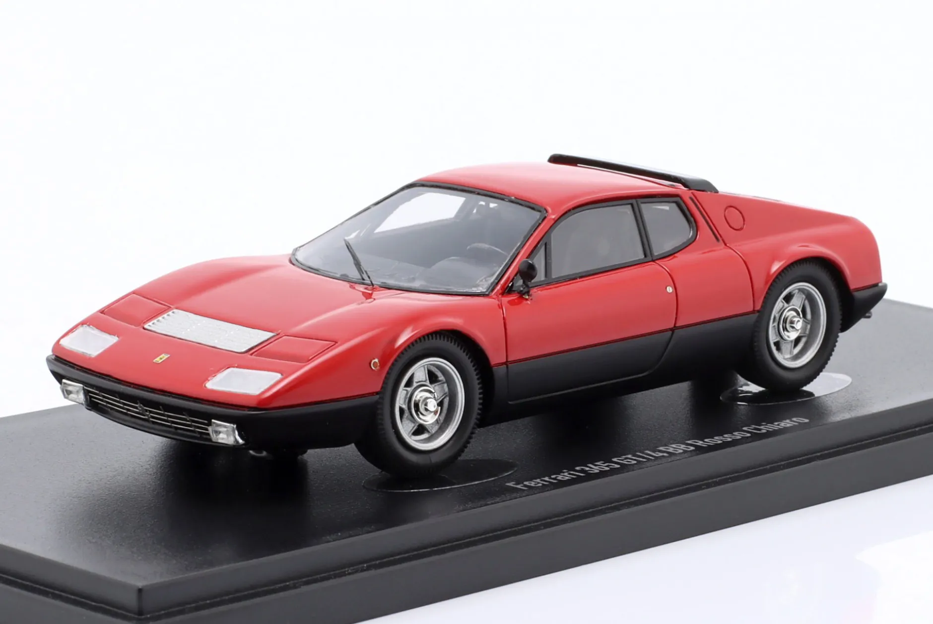 Ferrari 365 GT/4 BB Baujahr 1973-1976 rot 1:43 AutoCult