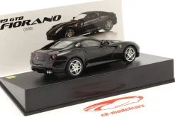 Ferrari 599 GTB Fiorano Baujahr 2006 mit Vitrine schwarz 1:43 Altaya