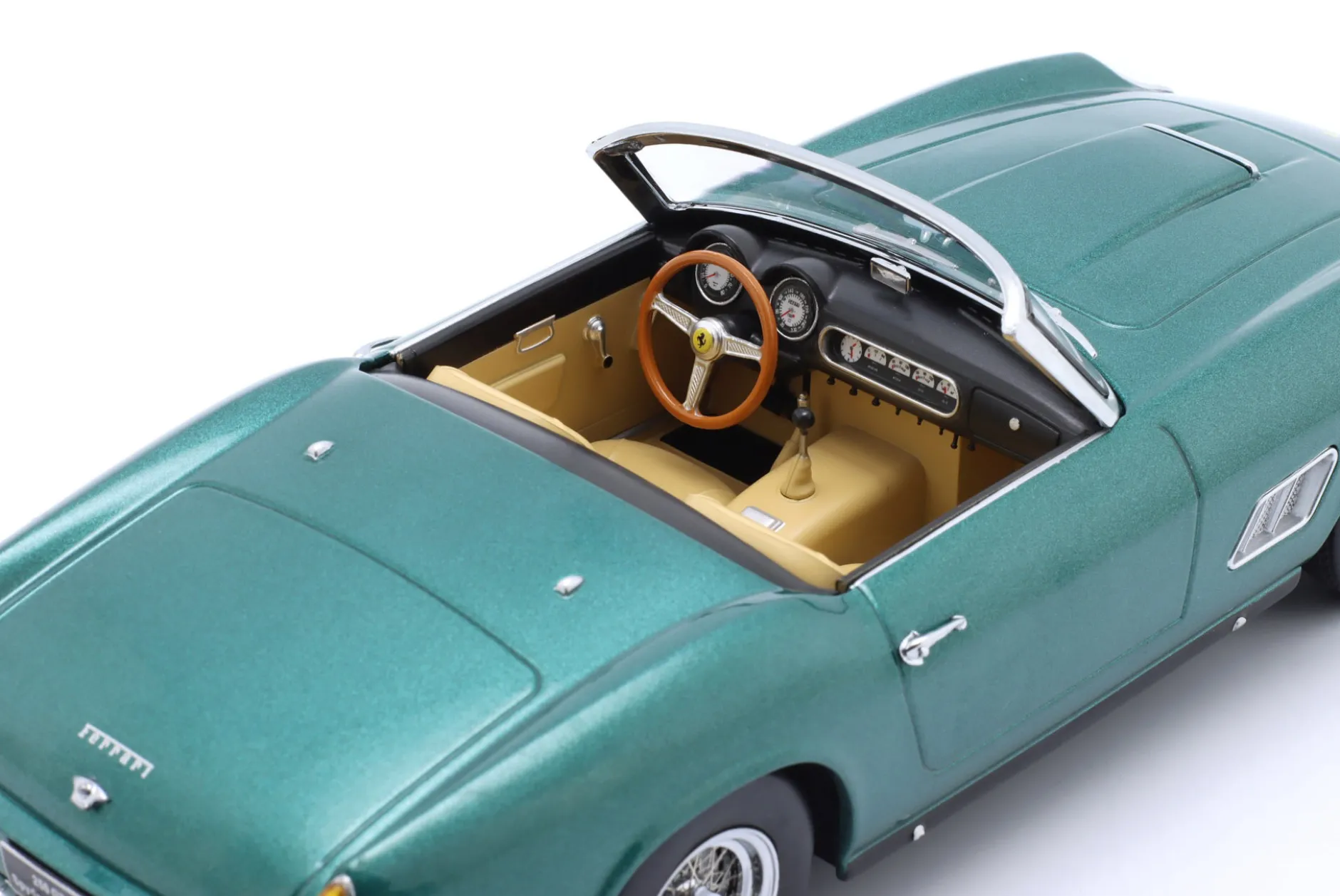 Ferrari 250 GT California Spyder 1960 grün metallic / silber 1:18 KK-Scale