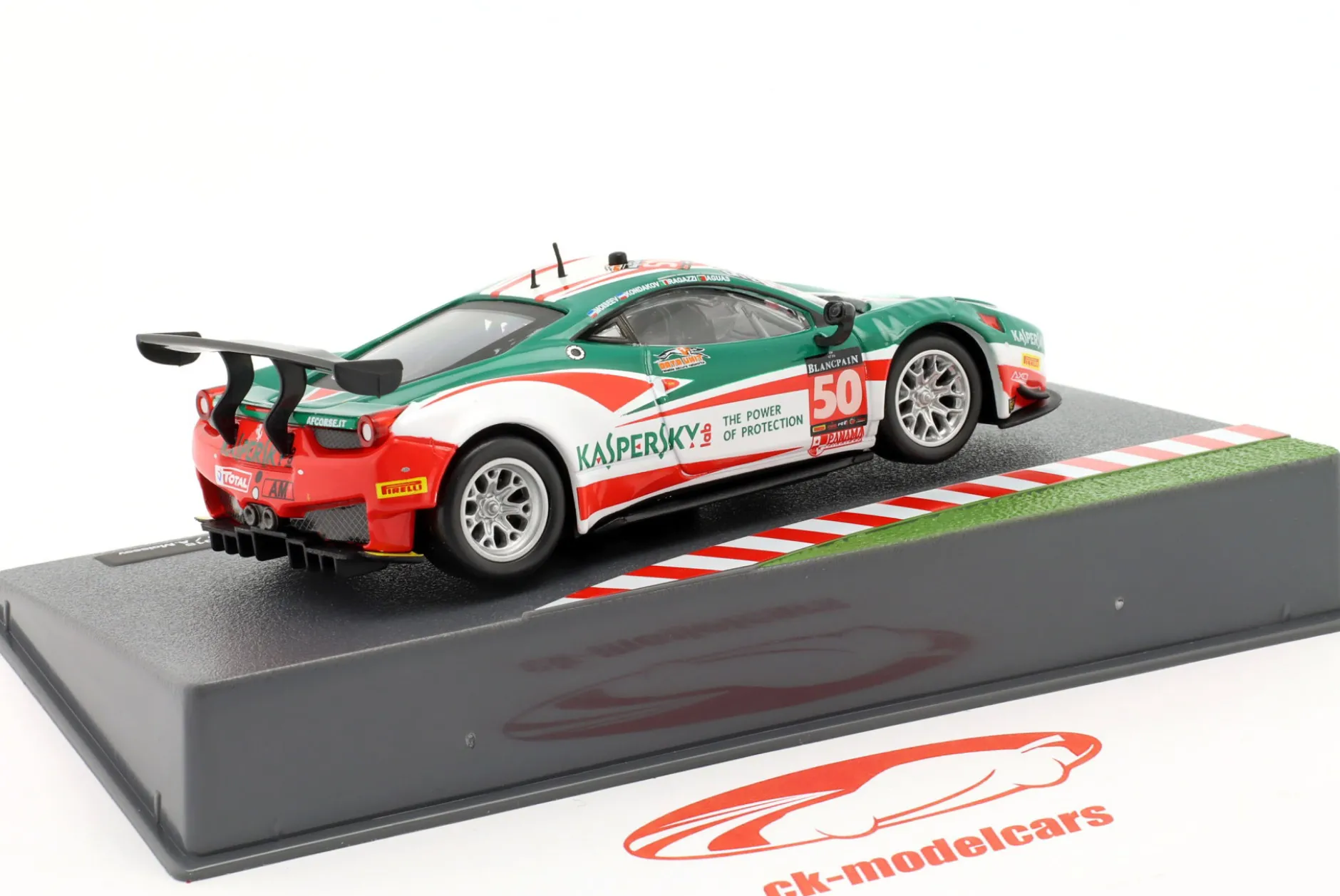 Ferrari 458 GT3 #50 24h Spa 2015 AF Corse 1:43 Altaya
