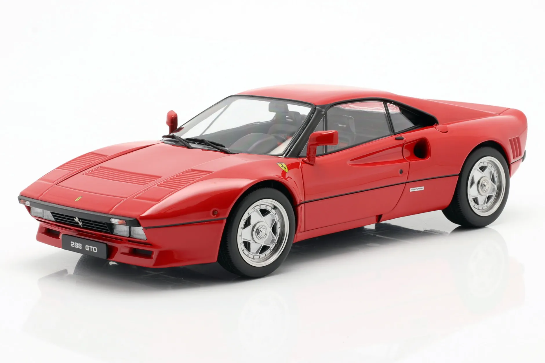 Ferrari 288 GTO Baujahr 1984 rot 1:18 KK-Scale