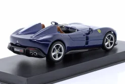 Ferrari Monza SP2 Baujahr 2018 - 2022 dunkelblau 1:43 Bburago Signature