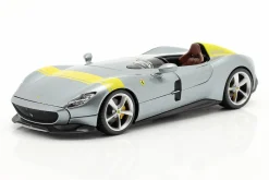Ferrari Monza SP1 Baujahr 2019 grau metallic / gelb 1:24 Bburago