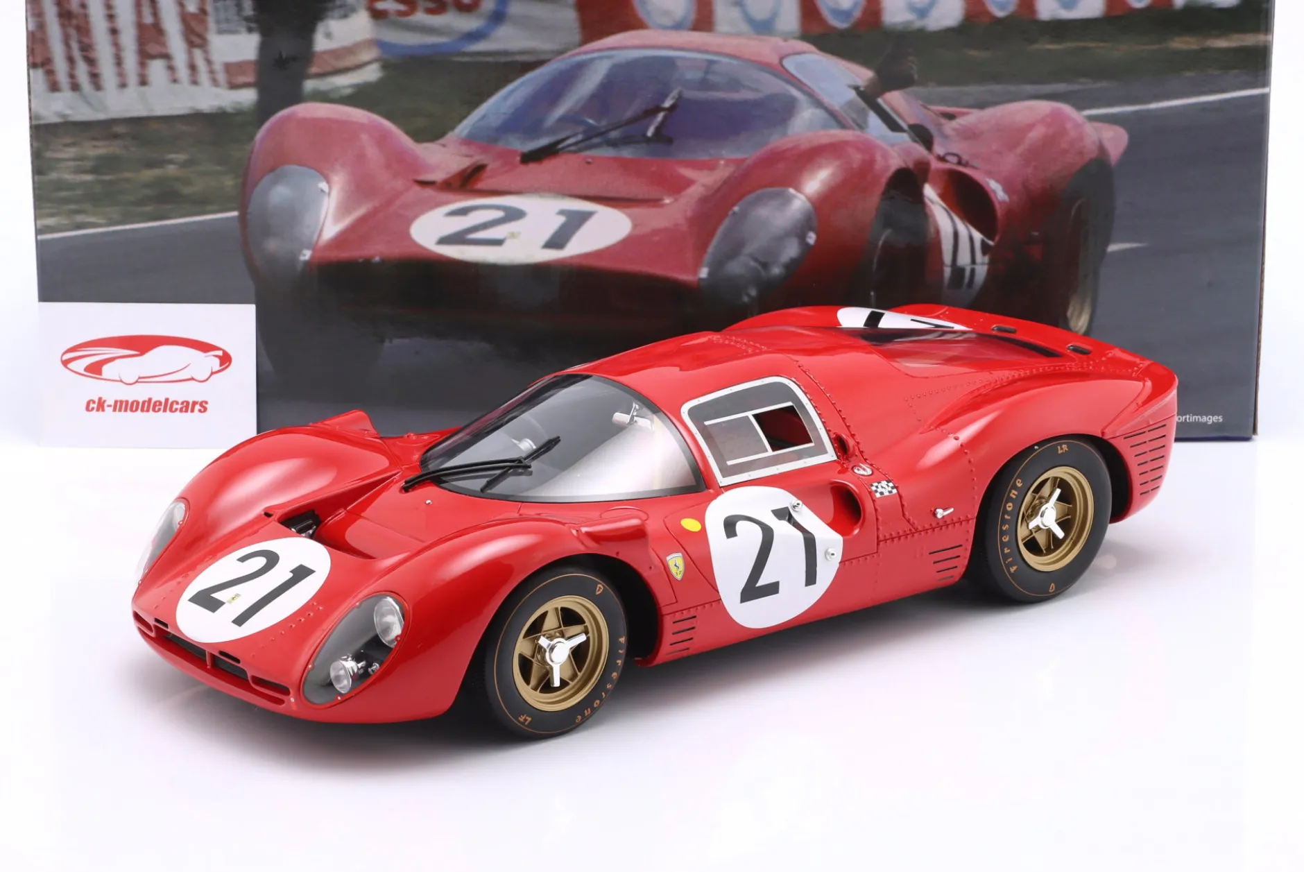 Ferrari 330 P4 #21 2nd 24h LeMans 1967 Scarfiotti, Parkes 1:12 WERK83