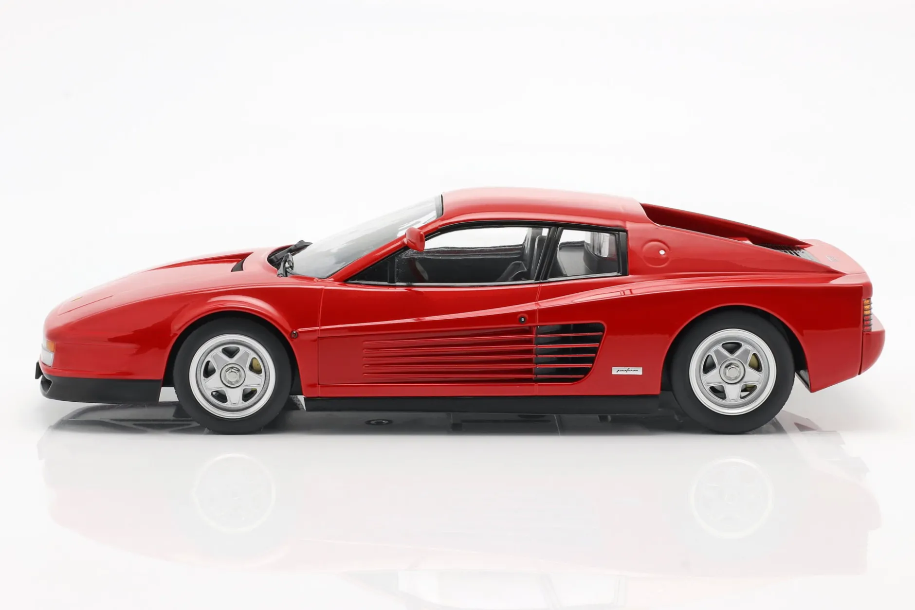 Ferrari Testarossa Monospecchio Baujahr 1984 rot 1:18 KK-Scale