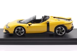 Ferrari 849 Testarossa Spider 2026 Modena gelb 1:43 LookSmart