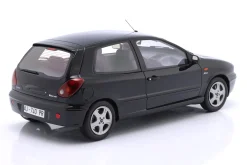 Fiat Bravo HGT 2.0 20V Baujahr 1995 schwarz 1:18 MITICA