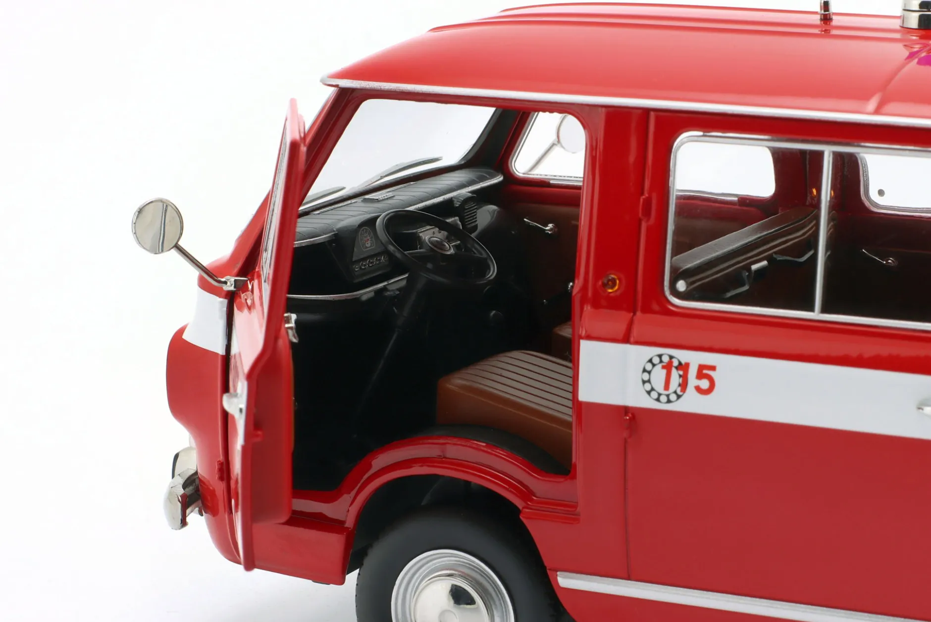 Fiat 850 Familiare Vigili Del Fuoco Baujahr 1970 rot 1:18 Mitica