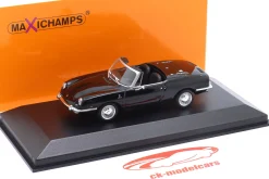 Fiat 850 Sport Spider Baujahr 1968 schwarz 1:43 Minichamps