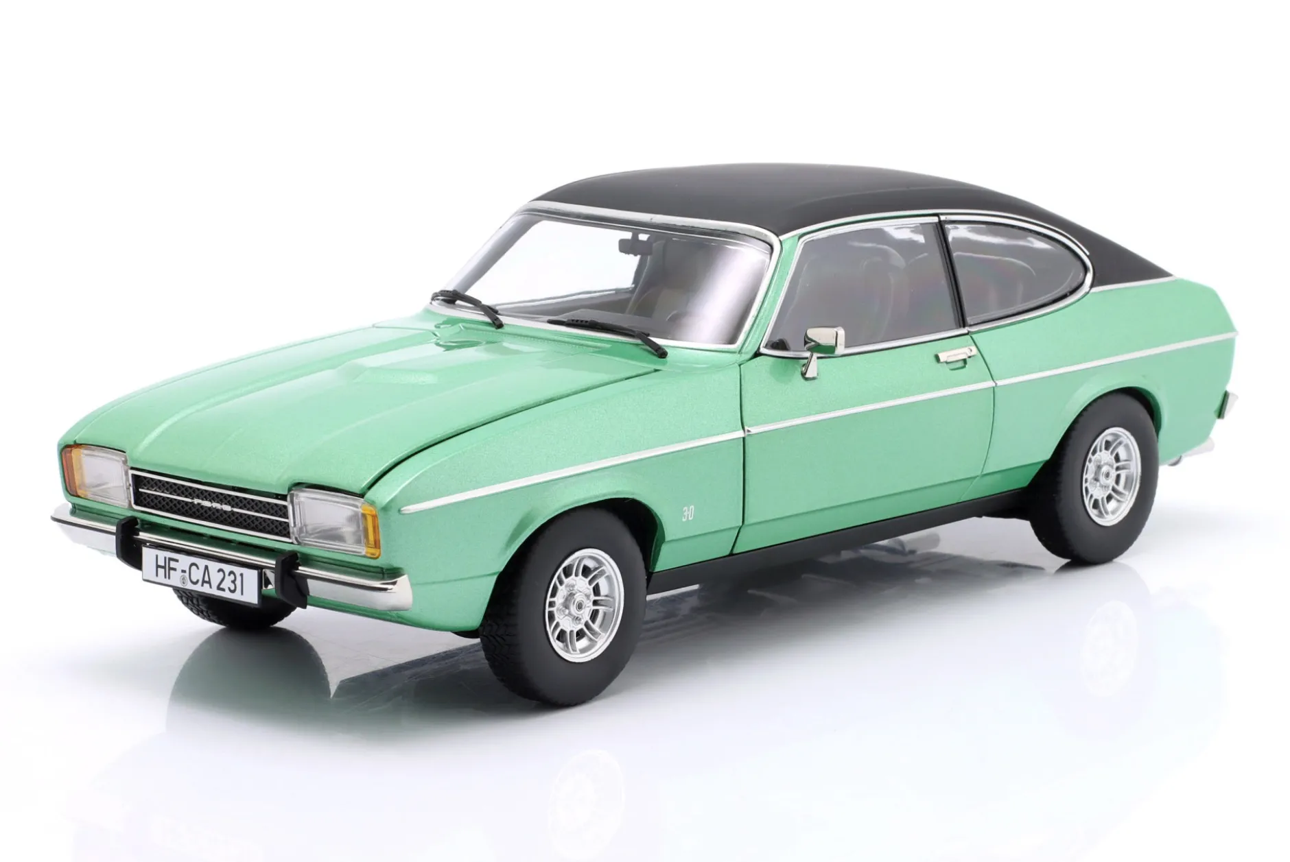 Ford Capri II Ghia 3.0 Baujahr 1974-1977 mittelmeergrün 1:18 TOURING