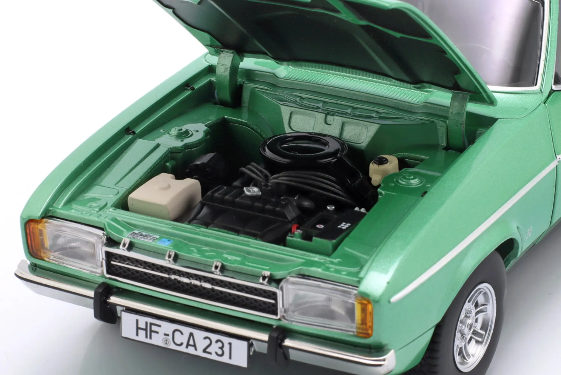 Ford Capri II Ghia 3.0 Baujahr 1974-1977 mittelmeergrün 1:18 TOURING