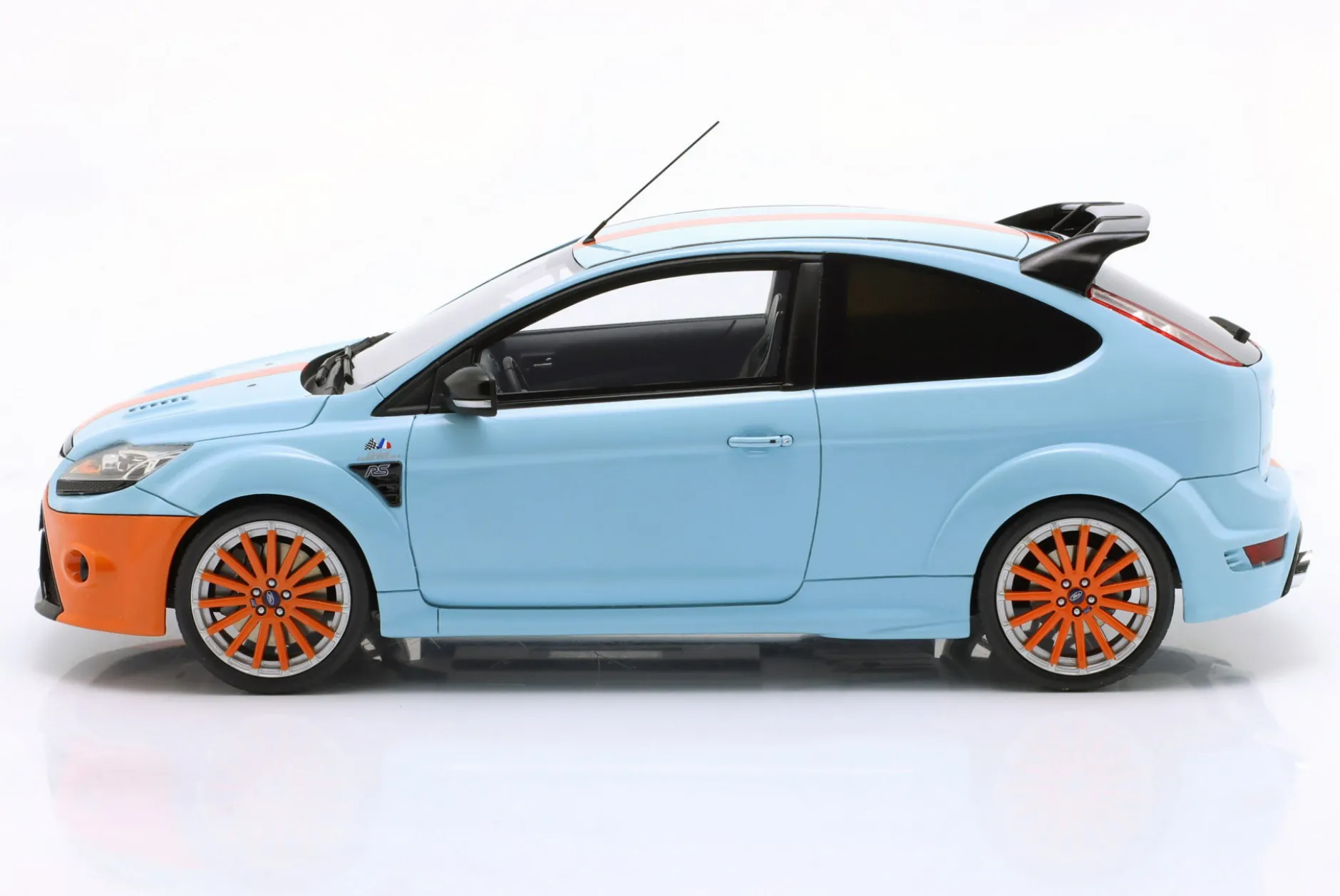Ford Focus MK2 RS LeMans Tribute 2010 gulf blau / orange 1:18 OttOmobile