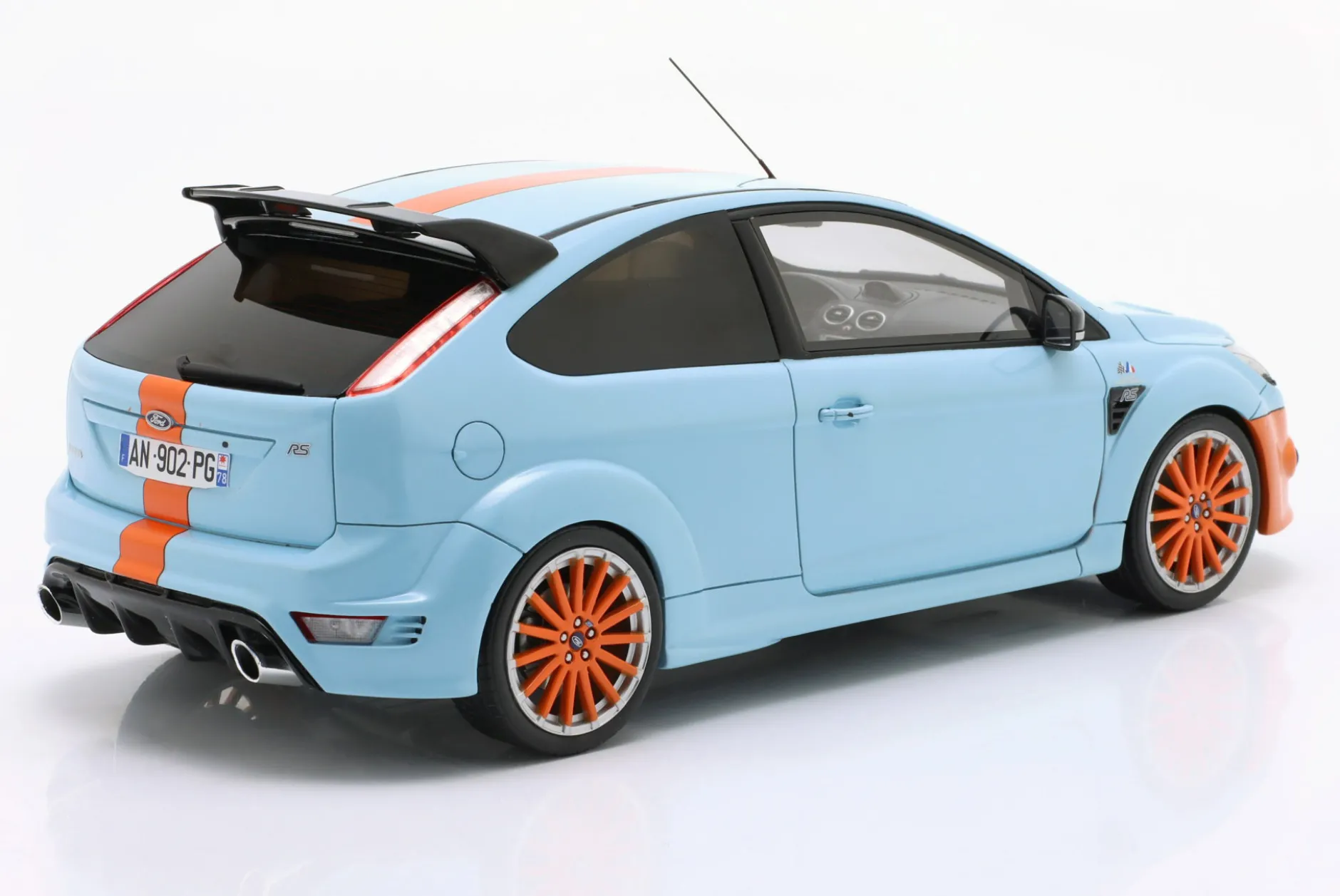 Ford Focus MK2 RS LeMans Tribute 2010 gulf blau / orange 1:18 OttOmobile